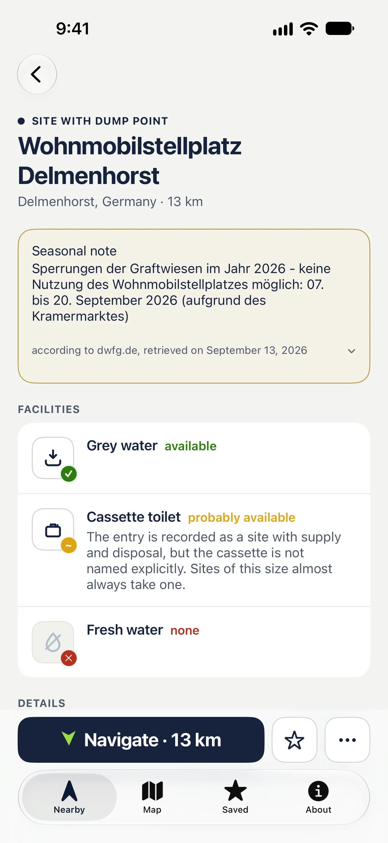 Capture de l’app : fiche détaillée avec les équipements — eaux grises disponibles, cassette probable, eau potable absente